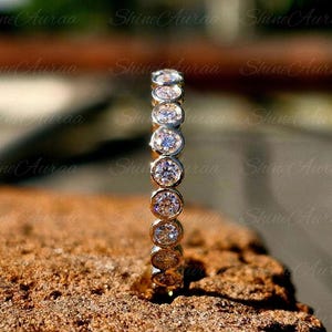 Bague de fiançailles en moissanite taille ronde brillante de 1,50 TC, alliances empilables en or massif 14 carats, ensemble de lunettes pour l'éternité, cadeau tendance
