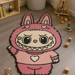 Tapis personnalisé de dessin animé monstre rose pour chambre d&#39;enfant - Tapis de salle de jeux personnalisé - Joli tapis de salle de jeux fait main