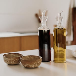 500ml Glass Oil and Vinegar Dispenser Bottle: Elegant Kitchen Storage