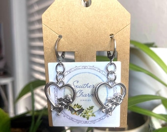 Bengeloorbellen cherubijn en hart, zilver, valentijnsoorbellen, nikkelvrij, uitgerekt oorvriendelijk