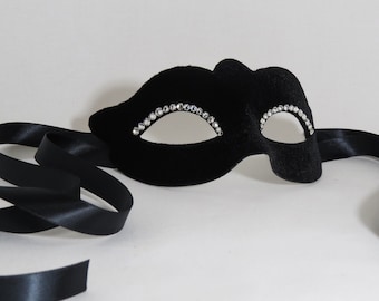 Womans Black Masquerade Mask, Masquerade Mask Black Velvet and Crystals