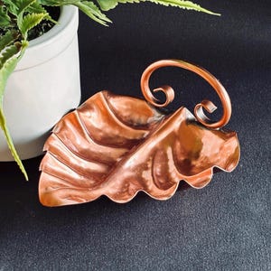 Gregorian Copper Leaf Dish, Small Vintage Hammered Copper Tray, Mid Century Leaf Bowl with Scroll Handle, Made in USA