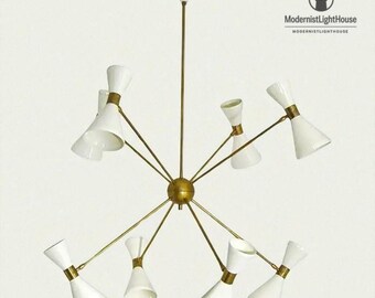 Lámpara de araña Sputnik de latón italiano moderno de 8 luces: lámpara colgante dorada ajustable de mediados de siglo.