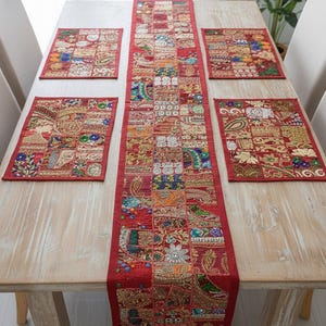 Boho Patchwork Tischläufer Set (5 Stück) | 60 "Kantha Style Handgemachte Tischwäsche