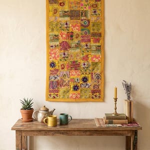 Vintage Kantha Quilt Tapestry | Bohemian Patchwork Wall Hanging (120x58 cm)