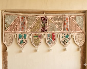 Indischer Patchwork-Türvolant, Toranbehang, ethnische Boho-Wanddekoration, handgemachter Rajasthani-Hausakzent