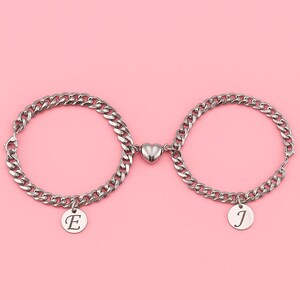 Pulsera magnética con mensaje de amor para él y para ella, pulsera de pareja grabada con mensaje oculto, regalo de joyería personalizado ajustable