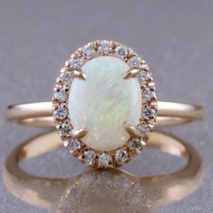 Anillo de ópalo blanco en oro macizo de 14 quilates / Anillo de compromiso con ópalo natural / Anillo minimalista de oro