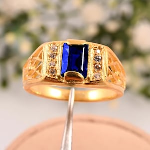 14k Yellow Gold Emerald Cut Sapphire Ring - Men&#39;s Engagement