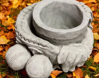 Baseball glove stone statue Detailed flowers planter gift Concrete plants pot figurine Baseball vase with balls sculpture Garden cement art