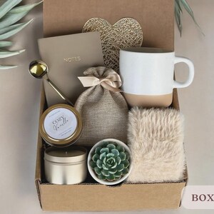 Hug In A Box, Encouragement Gift, Mom Gift Set, Hygee Gift Box, Thinking Of You Box, Cozy Care Package, Self Care Basket, Blanket Gift Box