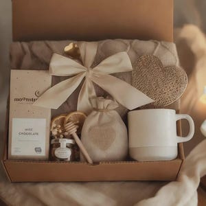 Hygge Gift Box with Blanket, Thank you gift, thank you gift for friend, thank you gift box, thank you gift mentor, teacher, coworker