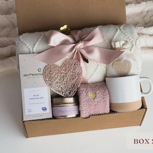 Hug In A Box, Encouragement Gift, Mom Gift Set, Hygee Gift Box, Thinking Of You Box, Cozy Care Package, Self Care Basket, Blanket Gift Box