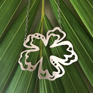 Hibiscus Necklace