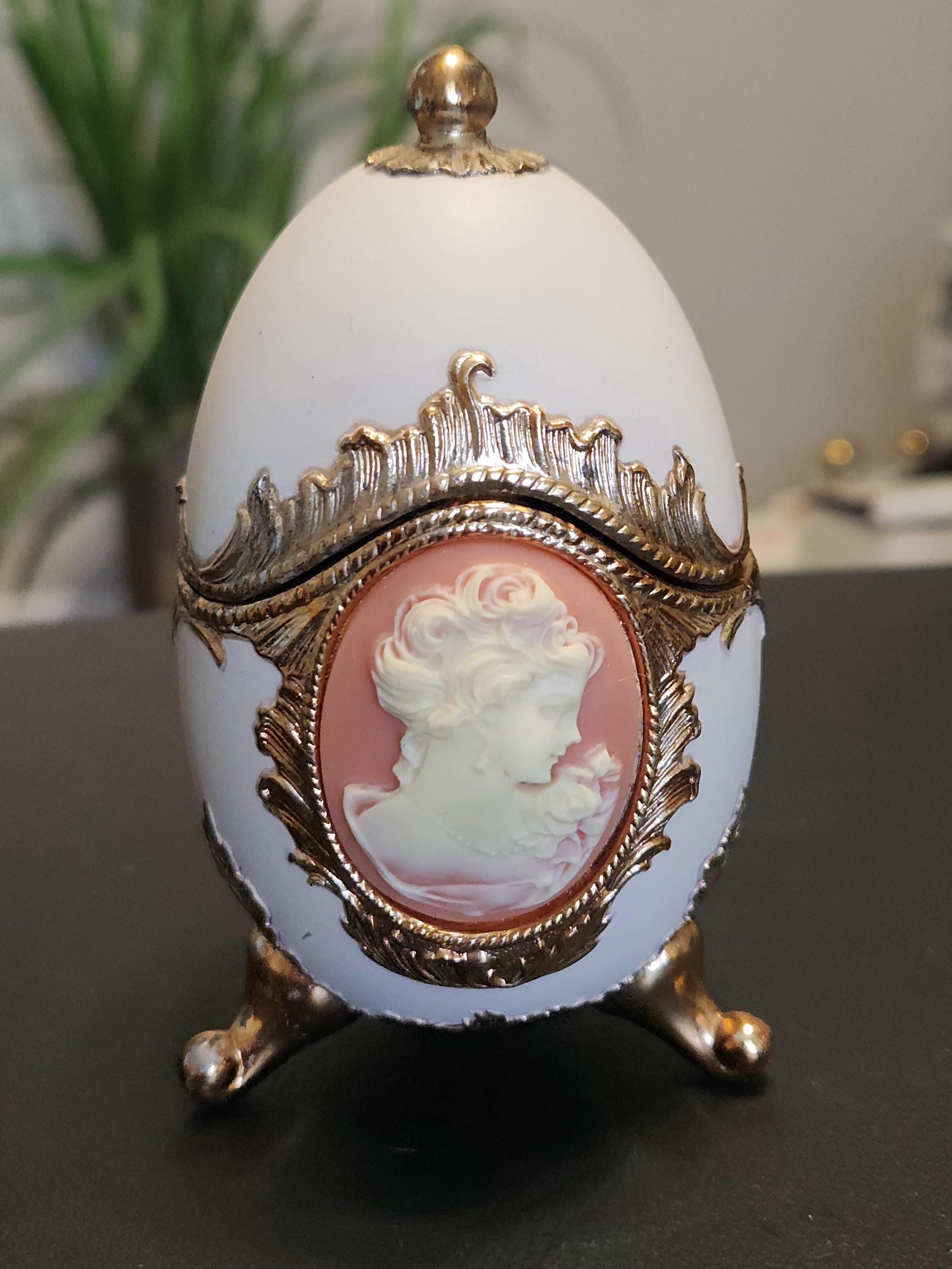 ヴィンテージ日本製カメオ卵型オルゴール – ファベルジェ風