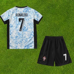 Ensemble enfant Portugal 2024 extérieur – Maillot Ronaldo + short – Cadeau garçon fan de foot