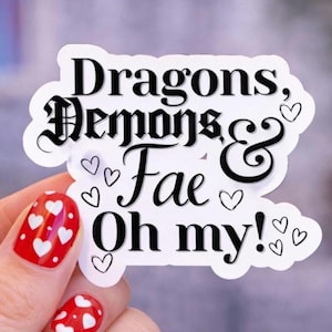 Draken, demonen en elfen Oh my! Leesgrage Kiss-Cut vinyl sticker | Sticker fantasiescript