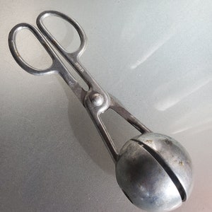 Máquina de fazer almôndegas, utensílio de cozinha de alumínio, utensílio de cozinha vintage, espaguete com almôndegas, culinária italiana, ferramenta divertida e descolada