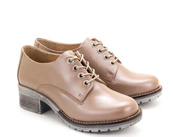 Dromedaris Kaley Taupe Pearl Lace-Up Leather Shoes