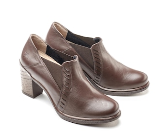 Escarpins en cuir marron à talon moyen Gina Dromedaris