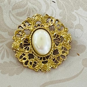 Vintage 1928 brand faux pearl cabochon Maltese cross brooch - gold tone baroque filigree pin