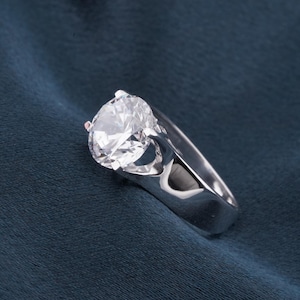 Round Brilliant Cut Moissanite Ring for Men | Tension Setting Solitaire Band | 2–3.5 Carat | Wedding or Father&#39;s Day Gift