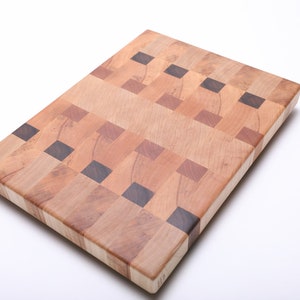 Maple, Walnut and Cherry End Grain Wooden Cutting Board 3019 17 1/2 x 13 x 1 3/4 image 2