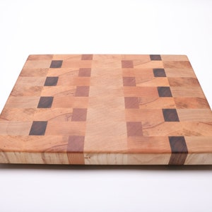 Maple, Walnut and Cherry End Grain Wooden Cutting Board 3019 17 1/2 x 13 x 1 3/4 image 6