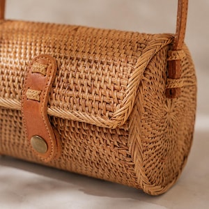 Circle Rattan Purse: Handmade Bali Bag with Leather Strap image 5