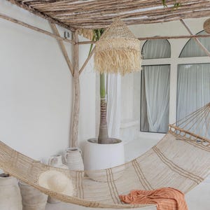 Schwarzer Rayon-Sarong, natürlich gefärbter Wandteppich, Boho-Wandbehang – 66 x 42 cm, tragbarer Schal, handgefertigt in Bali Bild 6