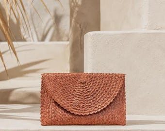 Rotan clutch: boho zomertas (klei, amber, blond)