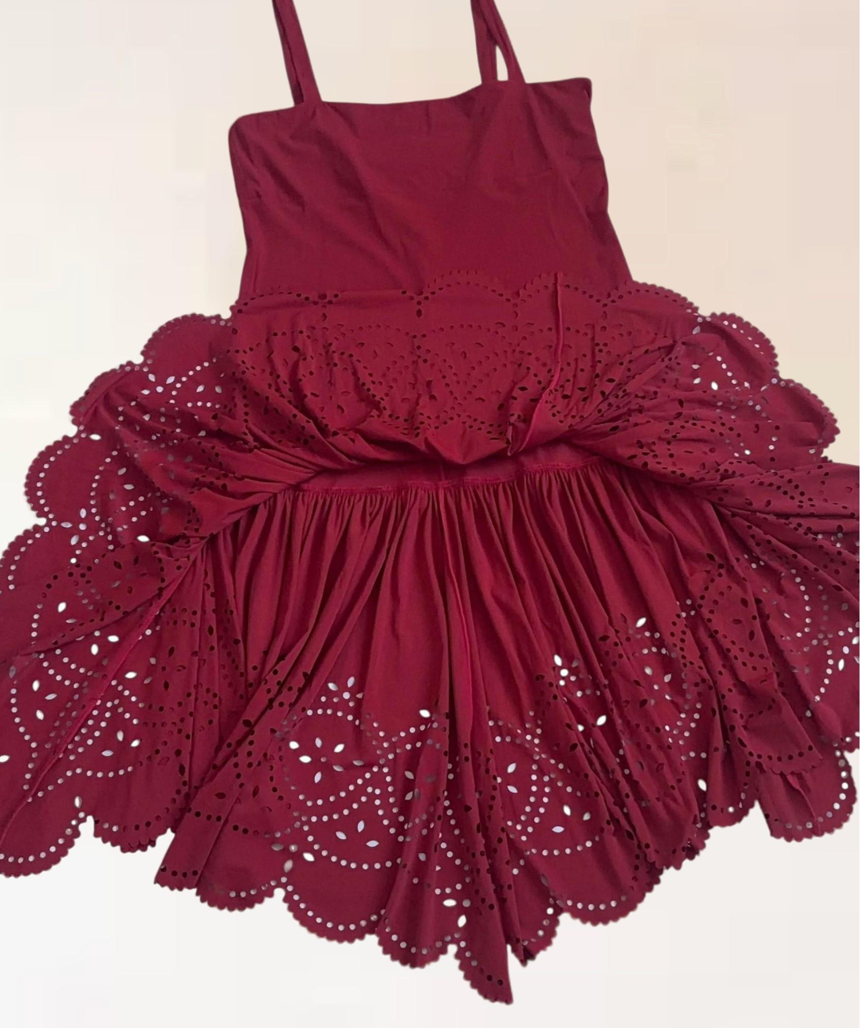 Robe Boule Girbaud Rouge Modulable - Taille S, Style Rétro