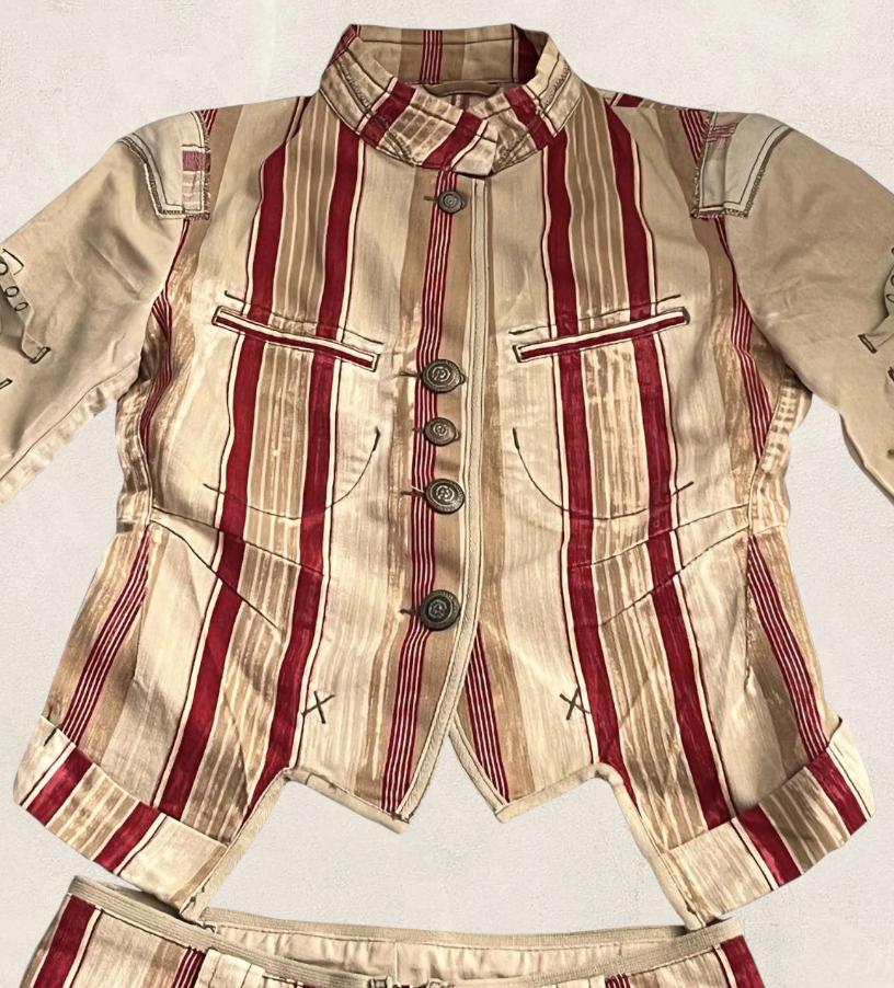 Ensemble Veste & Pantacourt Girbaud – Rayures Rouge/Marron, Taille 35 – Vintage, Occasion TB
