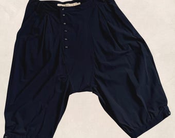 Marithé & François Girbaud Black Cravatatakiller Bermuda Shorts – Size 40 FR – Avant-Garde Asymmetrical Technical Fabric