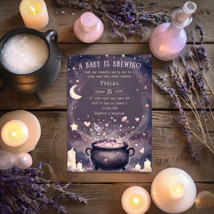 Plantilla de invitación para baby shower "Un bebé está gestando" / Tema de bruja de Halloween / Invitación editable en Canva / Descarga instantánea