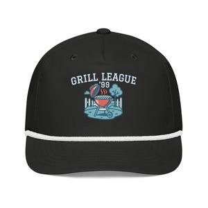 Grill League ’99 Golf Strickhut | Vintage Grillhut | Backhof Kochen Cap | Retro Golf Hut | 4. Juli Geschenk | Retro Seil-Hut | Grill Dad Hat