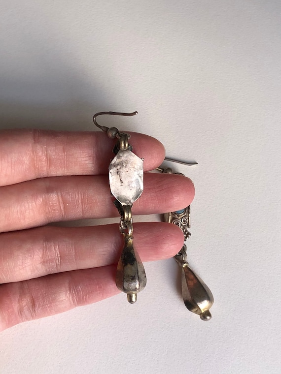 Lovely dangle drop earrings with blue paste - image 5