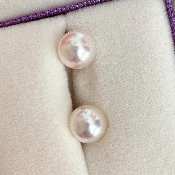 18K 8-8.5mm Very High Quality Japanese Akoya White Pearl Stud Earrings With Pink Overtone Very High Luster Hand Made Gift For Her #AE0