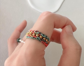 Verbotene Stadt Handgemachter Makramee Ring: Regenbogen Gewebter Schmuck #OR073