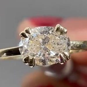 3.0CT Oval Cut Moissanite Solitaire Engagement Ring Travel ring Double Prong Yellow Gold Ring Silver Ring Moissanite Diamond Ring For Women