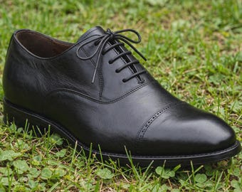 Chaussure Oxford en cuir noir pour homme | Chaussure Derby formelle à bout rapporté | Chaussure d'affaires classique | Chaussure habillée en cuir faite main pour homme