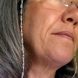 Crystal Glasses Lanyard: Pearl Beaded Eyeglass Chain