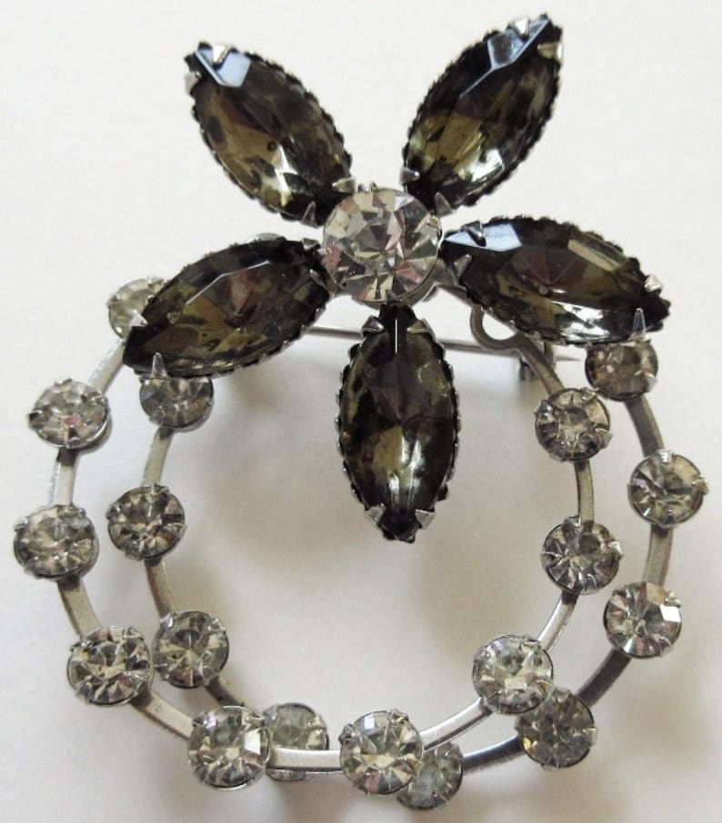 Rhinestone Brooch w Clip On Earrings Vintage Flower /& Double Circle Set ON SALE Smoky Gray and Clear