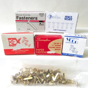 Lote de sujetadores de papel de latón vintage Swingline, Seco, Rex, CLI y Patrician en oferta.