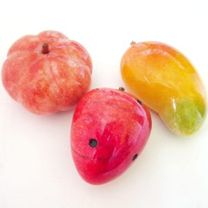 Italian Alabaster Fruit 3 Pc Strawberry, Mango, Pumpkin Vintage