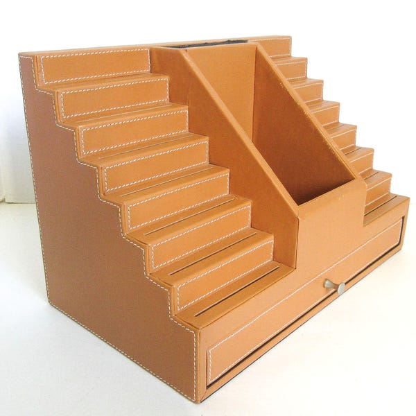 Levenger Leather Note Card Bleacher, Desktop Organizer