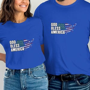 Camiseta "Dios bendiga a Estados Unidos", camiseta con la bandera patriótica de EE. UU., camiseta con mapa desgastado de Estados Unidos, ropa con orgullo estadounidense, regalo del 4 de julio