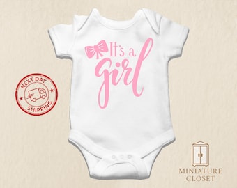 Its A Girl Onesie® -  Announcement Baby Gift Bodysuit - Cute Baby Onesie®