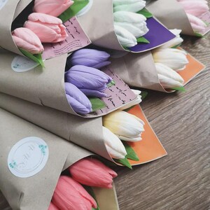 Lavender & White Soap Flower Bouquet – Handmade Scented Gift Box | Decorative Floral Arrangement | Unique Gift for Her