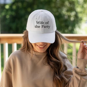 Casquette de baseball brodée pour EVJF : l'épouse du party